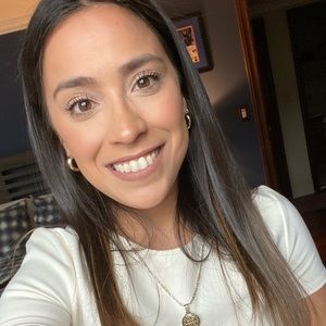 Meet your Posher, Lore